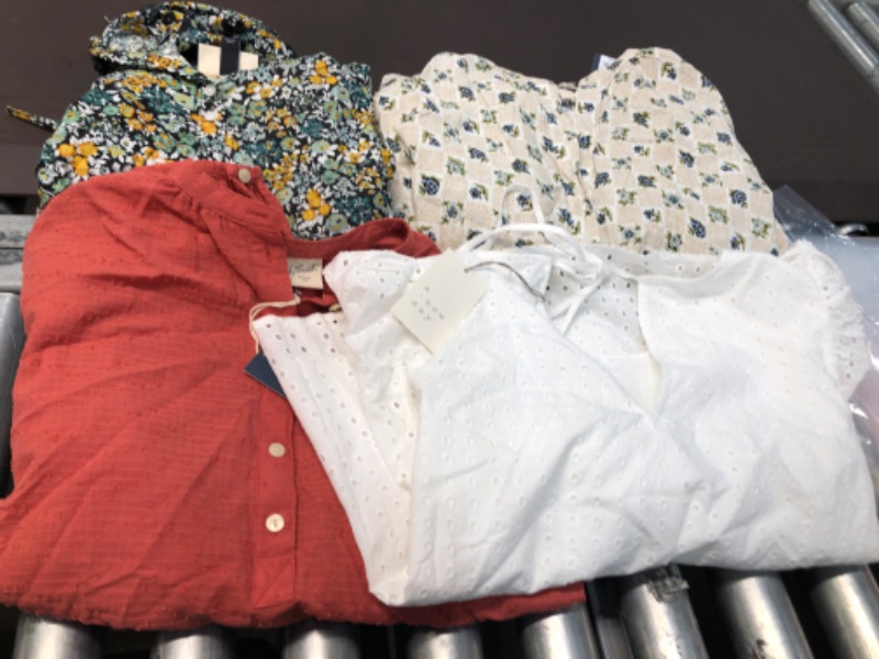 Photo 1 of Bundle of assorted XS Women's shirts (4) 