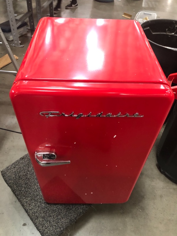 Photo 5 of (DOES NOT FUNCTION)FRIGIDAIRE EFR372-RED 3.2 Cu Ft Red Retro Compact Rounded Corner Premium Mini Fridge
**NO LIGHTS TURN ON WHEN PLUGED IN**