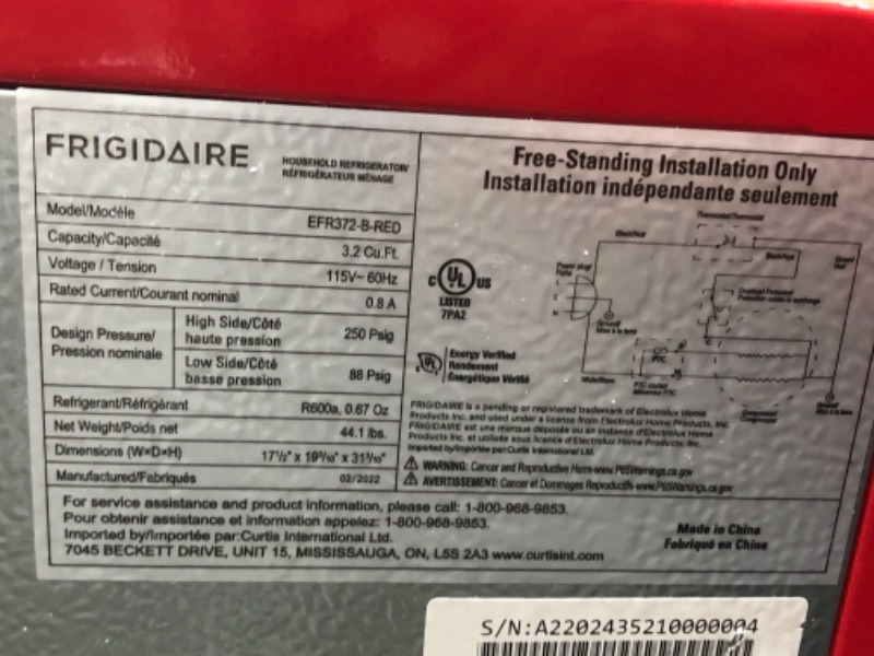 Photo 2 of (DOES NOT FUNCTION)FRIGIDAIRE EFR372-RED 3.2 Cu Ft Red Retro Compact Rounded Corner Premium Mini Fridge
**NO LIGHTS TURN ON WHEN PLUGED IN**