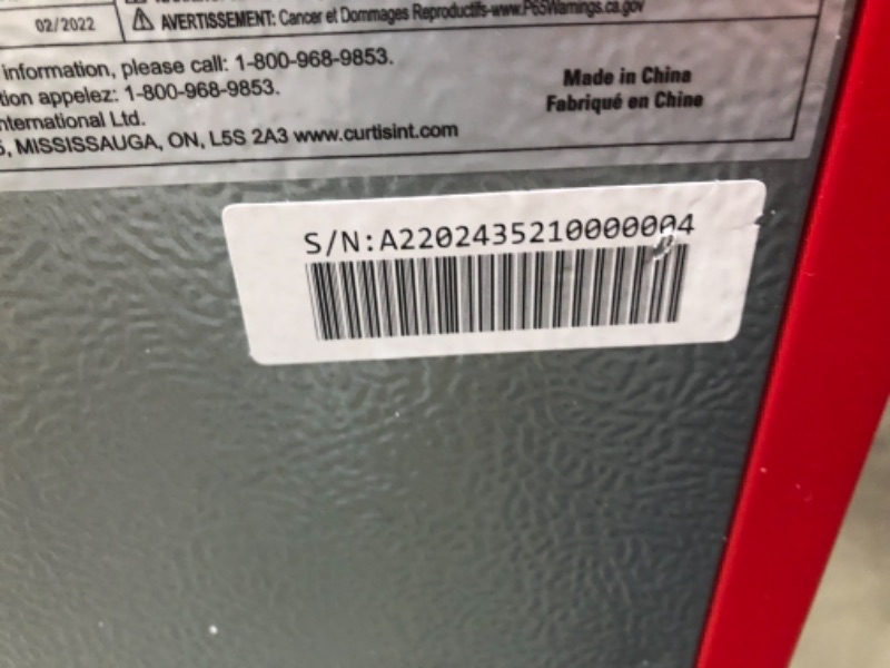 Photo 4 of (DOES NOT FUNCTION)FRIGIDAIRE EFR372-RED 3.2 Cu Ft Red Retro Compact Rounded Corner Premium Mini Fridge
**NO LIGHTS TURN ON WHEN PLUGED IN**