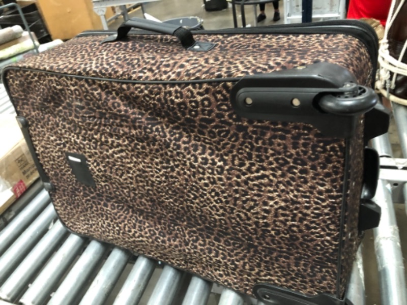 Photo 3 of Rockland
Vara Expandable 3-Piece Softside Luggage Set, Leopard