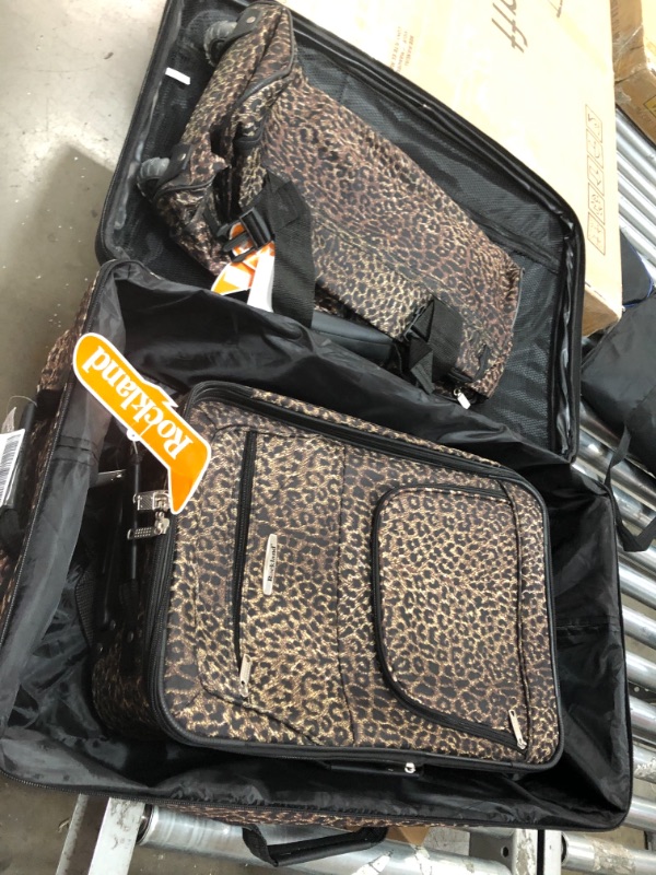 Photo 5 of Rockland
Vara Expandable 3-Piece Softside Luggage Set, Leopard