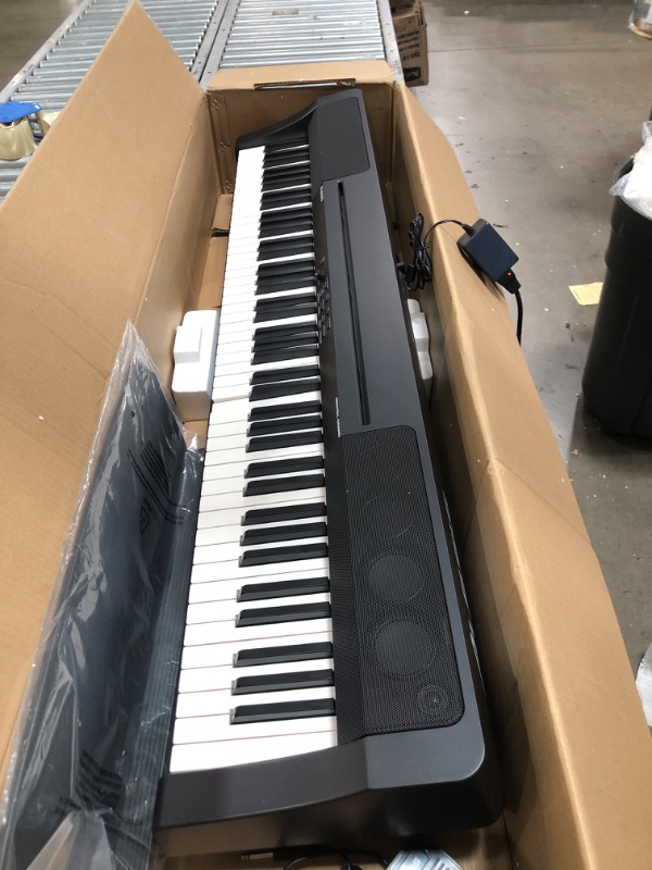 Photo 2 of *TWO BROKEN KEYS* Alesis Recital Grand 88 Key Digital Piano with Full Size Graded Hammer Action Weighted Keys Multi-Sampled Sounds 50W Speakers FX and 128 Poliphony
