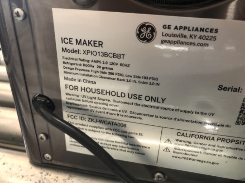 Photo 3 of INCOMPLETE GE appliances ice maker XPIO13BCBBT
**MISSING ICE SCOOPER**