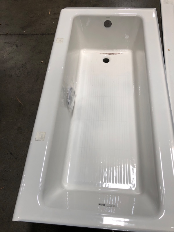 Photo 2 of 
KOHLER
Bellwether 60 in. x 30 in. ADA Cast Iron Alcove Bathtub with Integral Farmhouse Apron and Left-Hand Drain in White