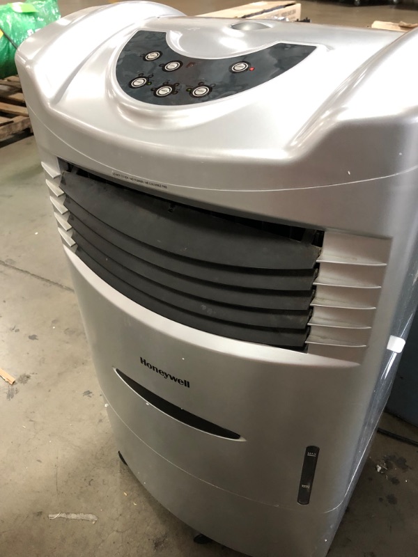 Photo 1 of Honeywell 470 CFM Portable Indoor Evaporative Cooler with Remote Control, CL201AEW

