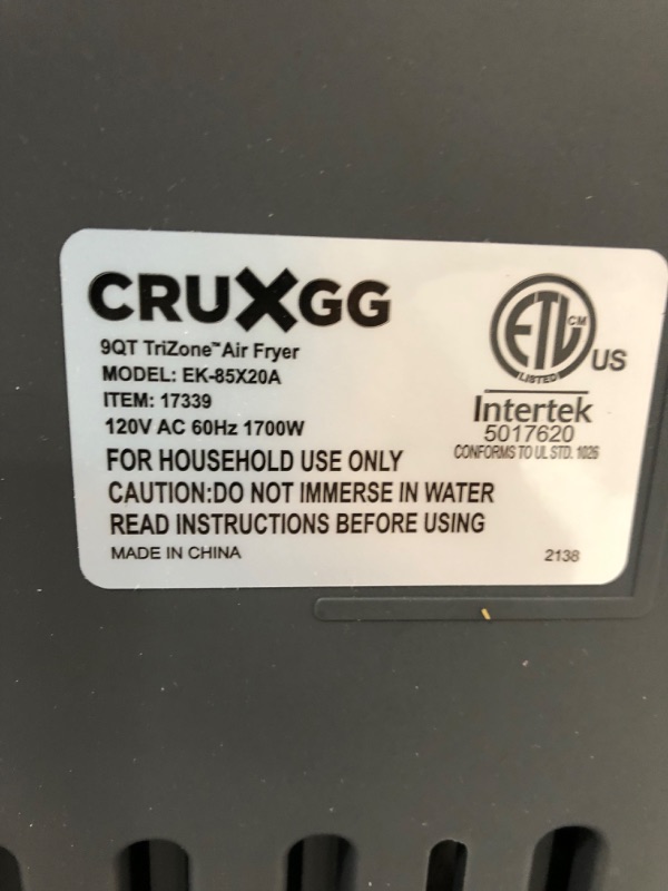 Photo 9 of CRUXGG 6-in-1 9qt Air Fryer with TriZone Technology - Smoke Gray
