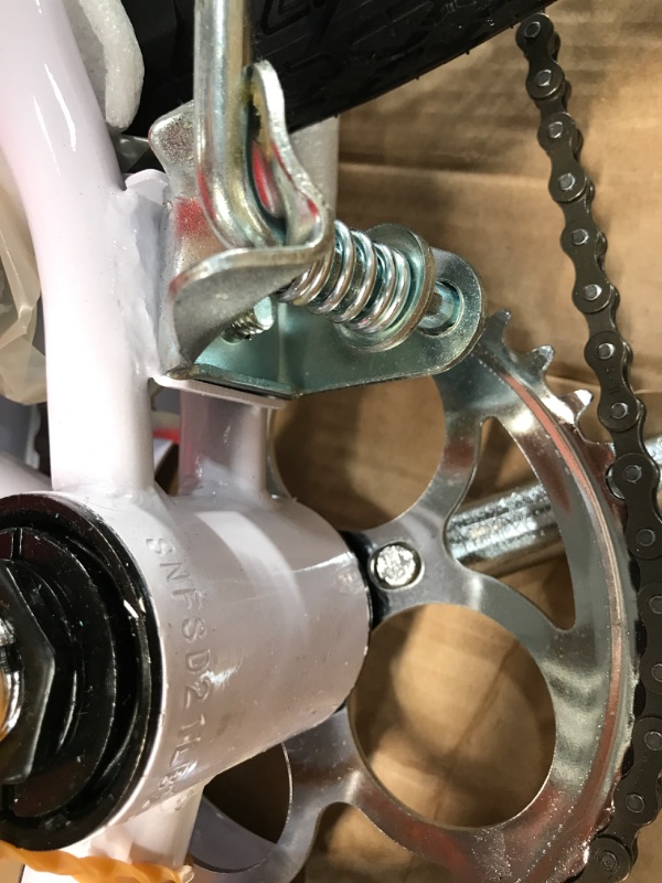 Photo 1 of **MINOR DAMAGE TO BASKET** Schwinn Destiny Girls/Womens Classic Beach Cruiser Bike, Single Speed, Steel Frame, Multiple Colors
