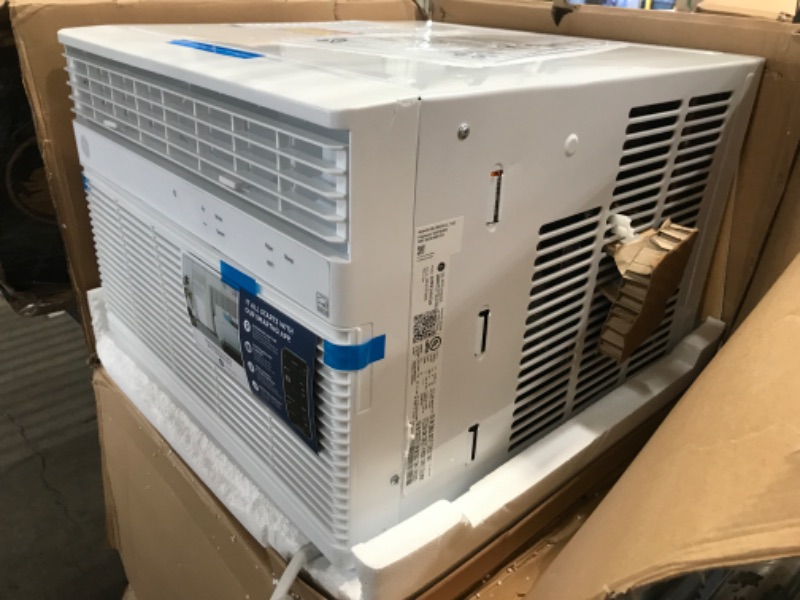 Photo 3 of GE Window Air Conditioner 14000 BTU, Wi-Fi Enabled, Energy-Efficient Cooling for Large Rooms, 14K BTU Window AC Unit with Easy Install Kit, Control Using Remote or Smartphone App 21.34 x 20.16 x 15.08 inches

