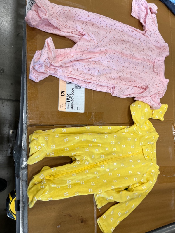 Photo 1 of baby clothing size nb/3m 4 items 