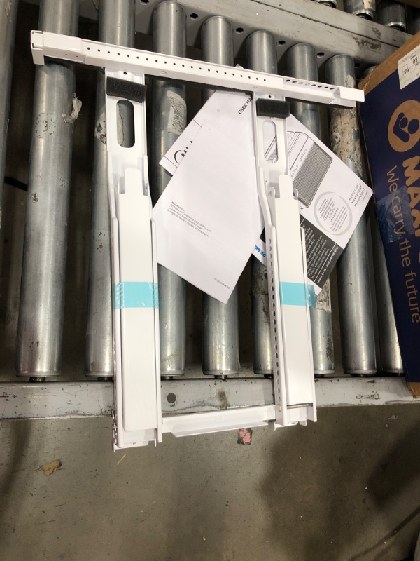 Photo 1 of **PARTS ONLY**
Midea 8,000 BTU U-Shaped Inverter Window Air Conditioner WiFi, 9X Quieter, Over 35% Energy Savings ENERGY STAR MOST EFFICIENT
