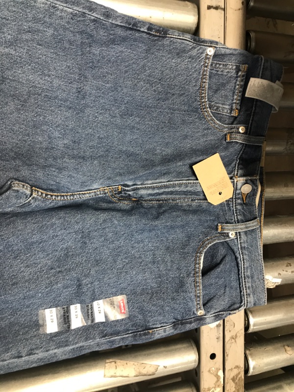 Photo 3 of SIZE 30X29-Levi's® Women's High-Rise Straight Jeans

