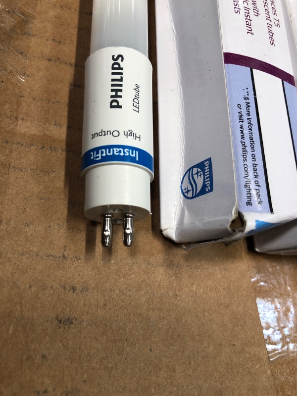 Photo 1 of 10 of- 54W Equivalent 46 in. High Output Linear T5 InstantFit Daylight LED Tube Light Bulb (5000K)

