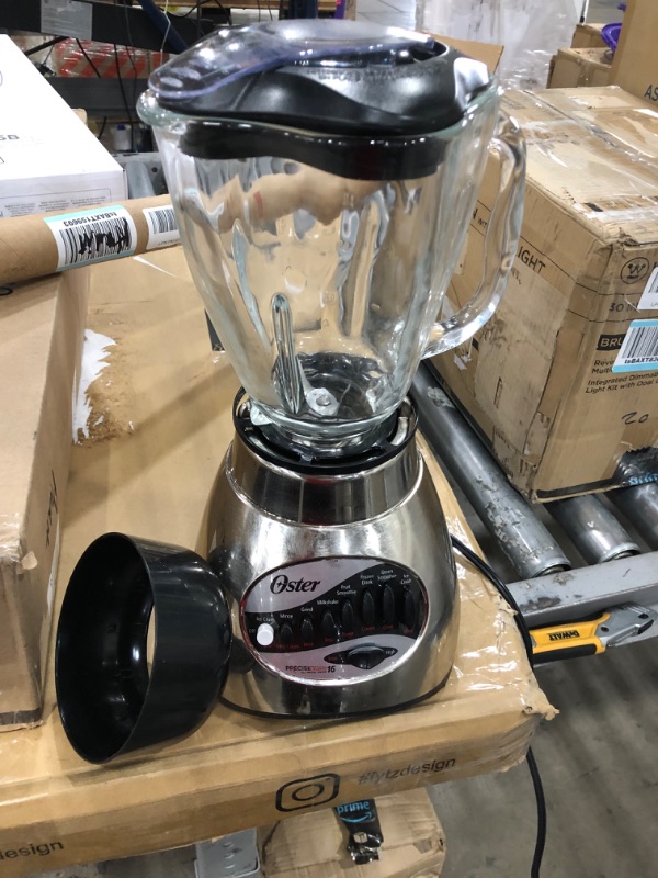 Photo 4 of (UNKNOWN SUBSTANCE AT BOTTOM OF BOWL) Oster 6812-001 Core 16-Speed Blender with Glass Jar, Black
