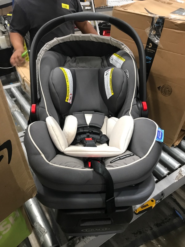 Photo 3 of Graco SnugRide SnugLock 35 Elite Infant Car Seat, Baby Car Seat, Oakley
