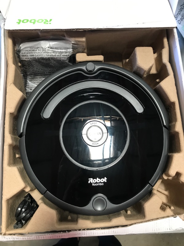 Photo 2 of IRobot Roomba 614 Robot Vacuum- Good for Pet Hair Carpets Hard Floors Self-Charging
