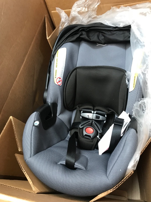 Photo 4 of Britax B-Lively & B-Safe Gen2 Travel System Cobblestone SafeWash
