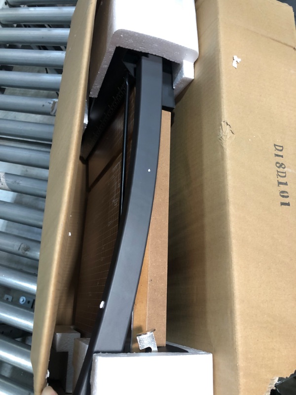 Photo 1 of X-ACTO 26315 Heavy Duty Wood Guillotine Trimmer