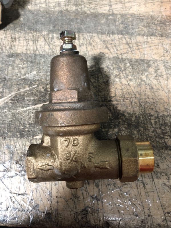 Photo 2 of 3/4 in. x 3/4 in. Brass Pipe-Thread Water-Pressure Reducing Valve
