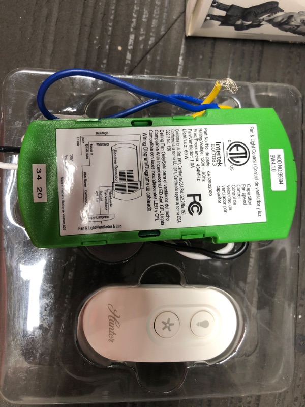 Photo 1 of Hunter
Universal On/Off Damp Rated Ceiling Fan Remote Control White