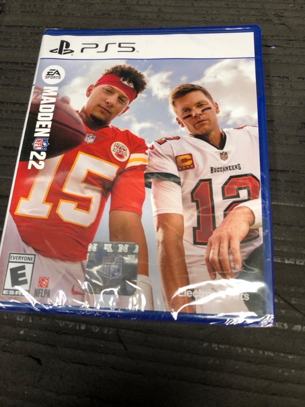 Photo 2 of **FACTORY NEW OPENED TO VERIFY** Madden NFL 22 - PlayStation 5

