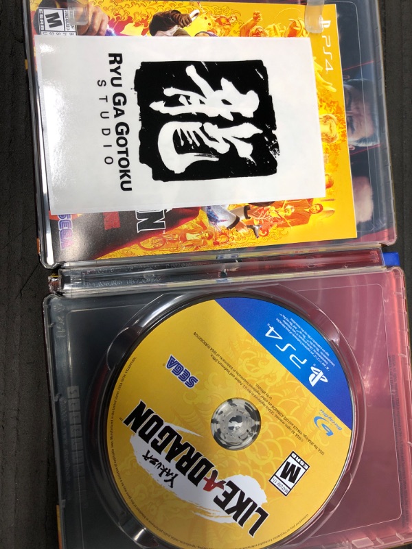 Photo 3 of **FACTORY NEW OPENED TO VERIFY** Yakuza: Like a Dragon - Day One Edition for PlayStation 4
