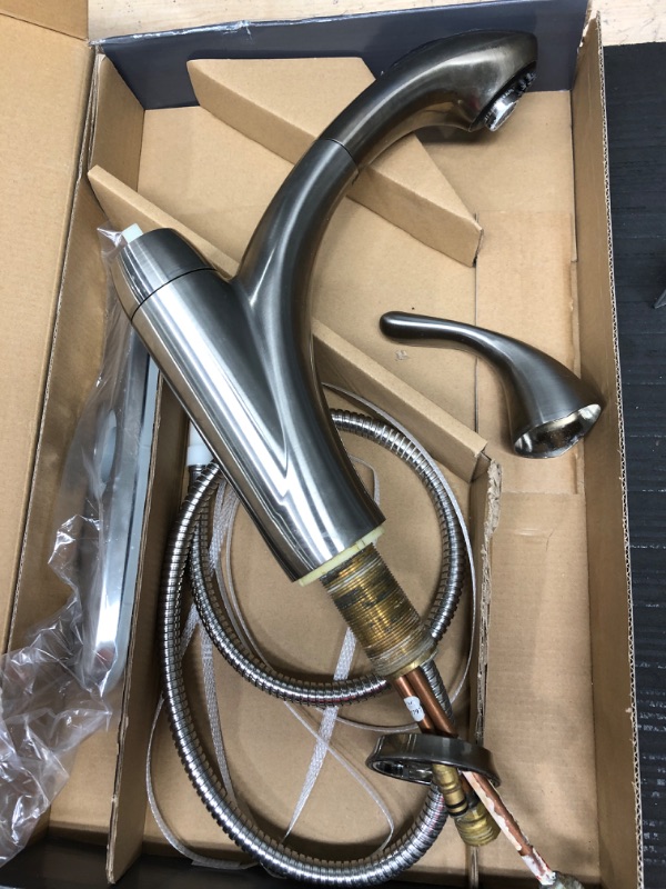 Photo 4 of **MISISNG HARDWARE**MINOR DAMAGE** Glacier Bay Market Single-Handle Pull-Out Sprayer Kitchen Faucet in Stainless Steel, Silver
