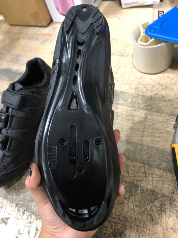 Photo 3 of Gavin Road Cycling Shoe SPD or Look Compatible 9.5W
