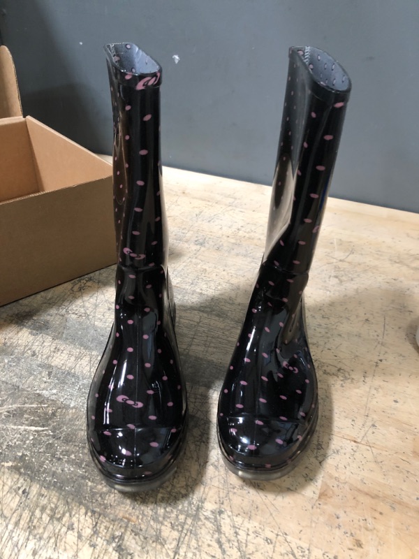 Photo 3 of HUILUN Rubber rain Boots Women' s Mid- high Rain Boots Non- Slip Fashion Shiny Rain Boots Comfortable and Durable Rain Boots (Color : Black Pink Dots, Size : 39 EU)
