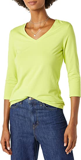 Photo 1 of Amazon Essentials Women's Classic-Fit 3/4 Sleeve V-Neck T-Shirt MEDIUM
