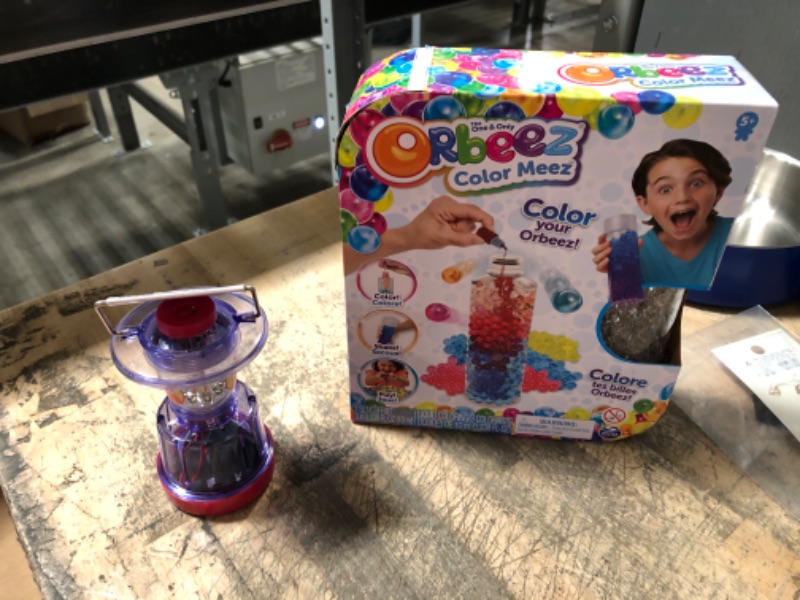 Photo 3 of (BUNDLE OF 2)  Spin Master Orbeez Color Meez Activity Kit + Hasbro's Peppa Pig Flashlight Lantern New with Tags Pink and Purple