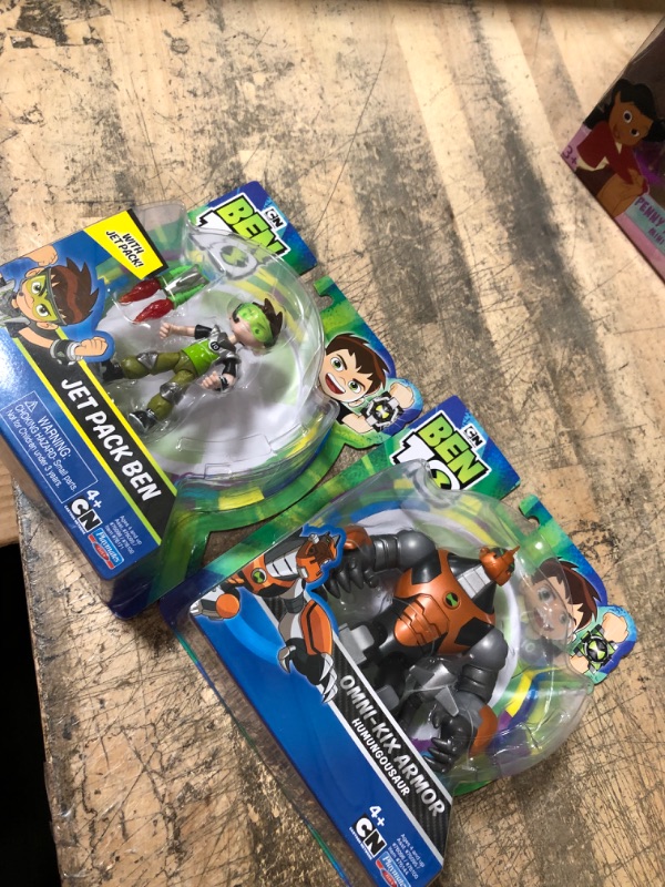 Photo 3 of (2 ITEM BUNDLE) Jet Pack Ben 10 TOY AND Armored Humungosaur