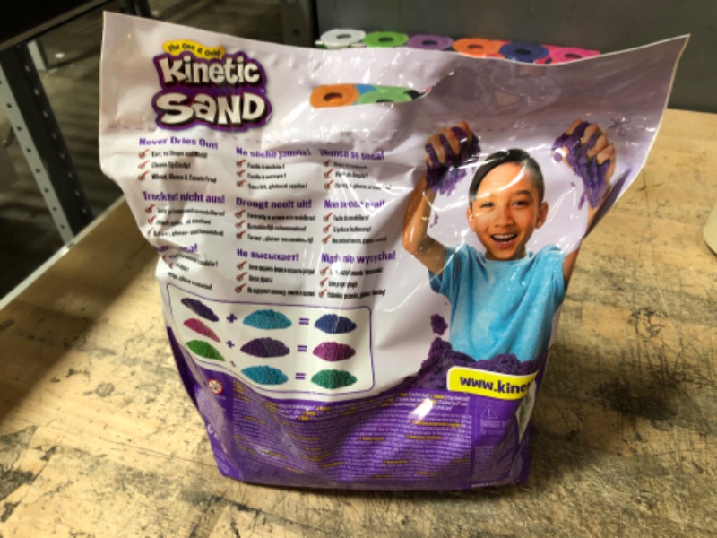 Photo 2 of  Kinetic Sand 6055453 6lb Colour Bag Multi