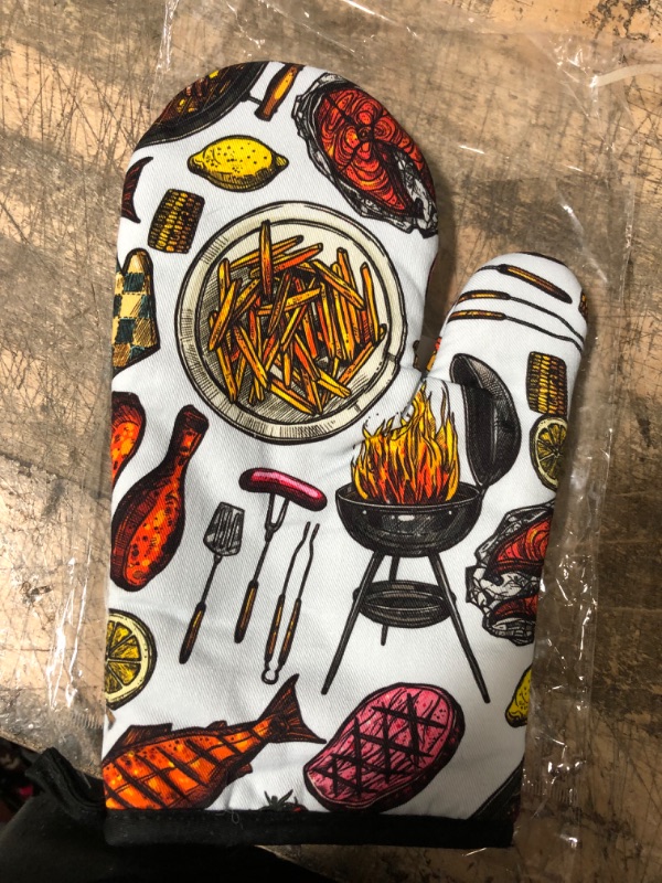 Photo 1 of AAROENLYS Oven Mitt BBQ MITT JOKE MITT