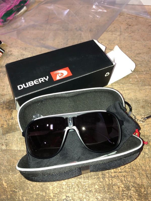 Photo 2 of DUBERY Fashion Pilot Polarized Sunglasses Men Ultralight Frame Sports Style SunGlasses Male 100% UV Protection Goggles D107
