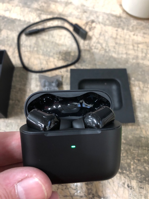 Photo 1 of New Razer Hammerhead True Wireless (2nd Gen) Bluetooth Gaming Earbuds: Chroma RGB Lighting -60ms Low-Latency- Active Noise Cancellation - Dual Environmental Noise Cancelling Microphones- Classic Black
