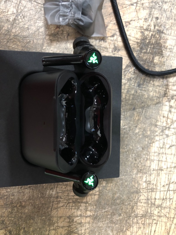 Photo 3 of New Razer Hammerhead True Wireless (2nd Gen) Bluetooth Gaming Earbuds: Chroma RGB Lighting -60ms Low-Latency- Active Noise Cancellation - Dual Environmental Noise Cancelling Microphones- Classic Black
