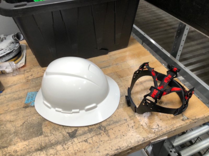 Photo 2 of 3M
White Full-Brim Non-Vented Hard Hat with Ratchet Adjustment