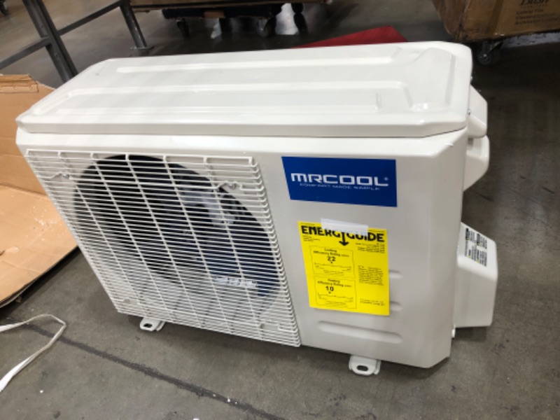 Photo 5 of MRCOOL - DIY-12-HP-115B25 DIY 12k BTU 22 SEER Ductless Heat Pump Split System 3rd Generation - Energy Star 120v (DIY-12-HP-115B)
