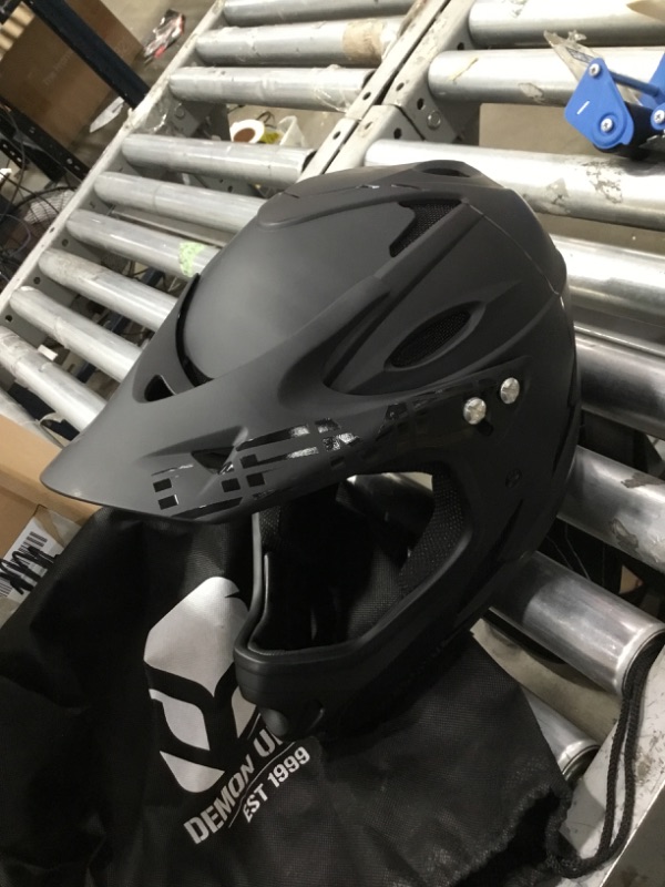 Photo 1 of Demon Podium Full Face Bike Helmet - MD
