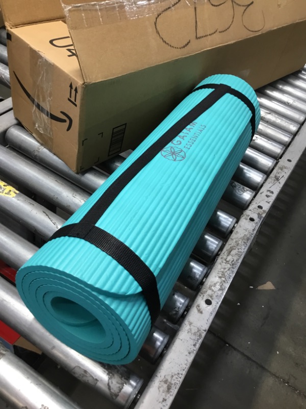 Photo 2 of Gaiam Essentials Thick Yoga Mat Fitness & Exercise Mat with Easy-Cinch Yoga Mat Carrier Strap (72 L X 24 W X 2/5 Inch Thick) Teal NEW
