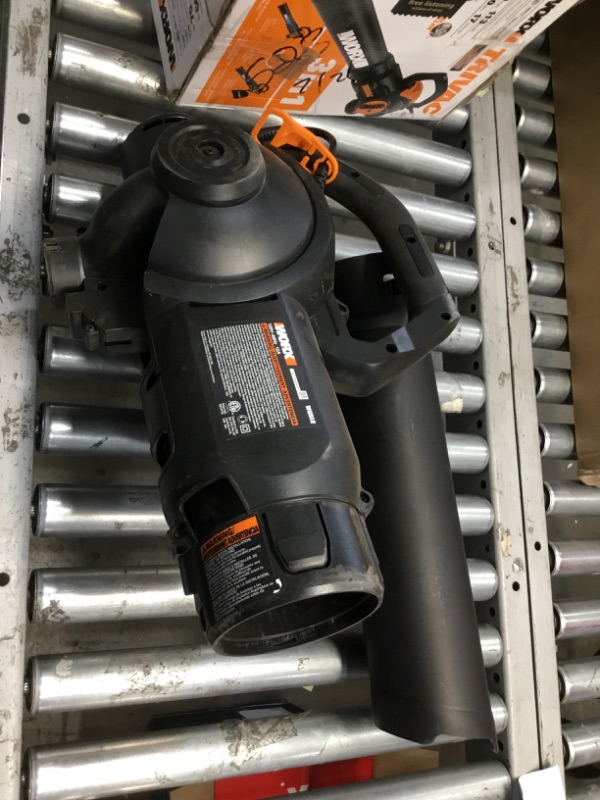 Photo 2 of 108223 600 CFM 3-in-1 Trivac 2 Speed Electric Leaf Blower
