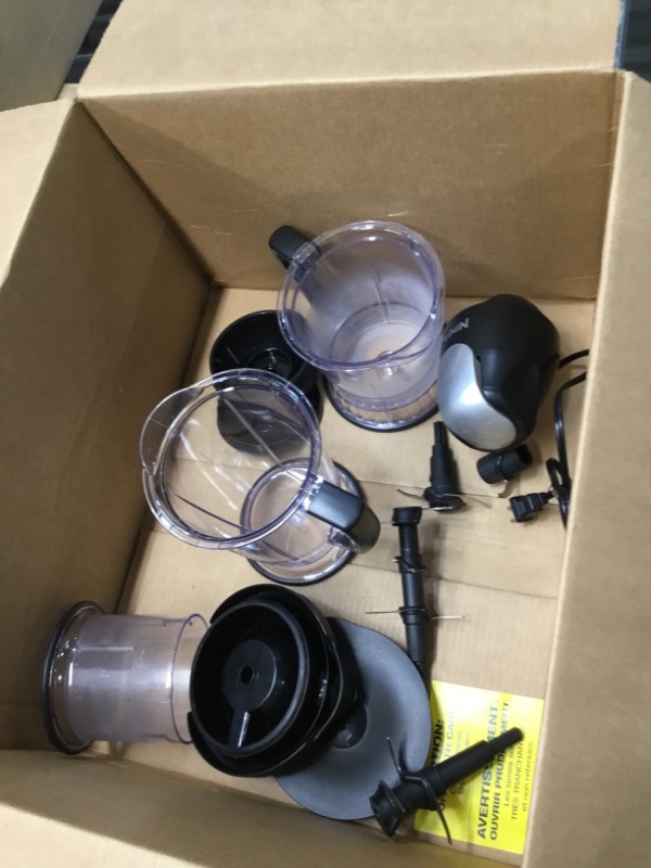 Photo 3 of ***NON-FUNCTIONAL/PARTS ONLY***
Ninja QB1004 Blender/Food Processor with 450-Watt Base, 48oz Pitcher, 16oz Chopper Bowl, and 40oz Processor Bowl for Shakes, Smoothies, and Meal Prep
