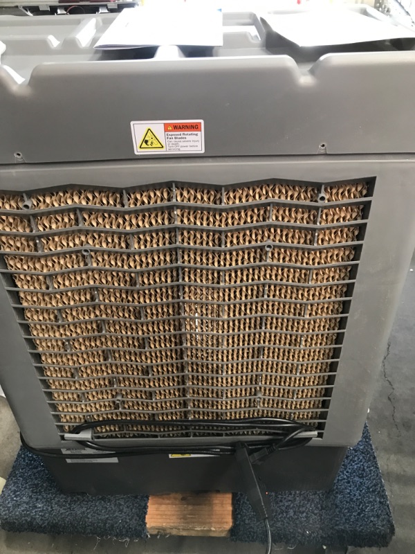 Photo 6 of **DAMAGE** Hessaire 2,200 CFM 2-Speed Portable Evaporative Cooler, Gray