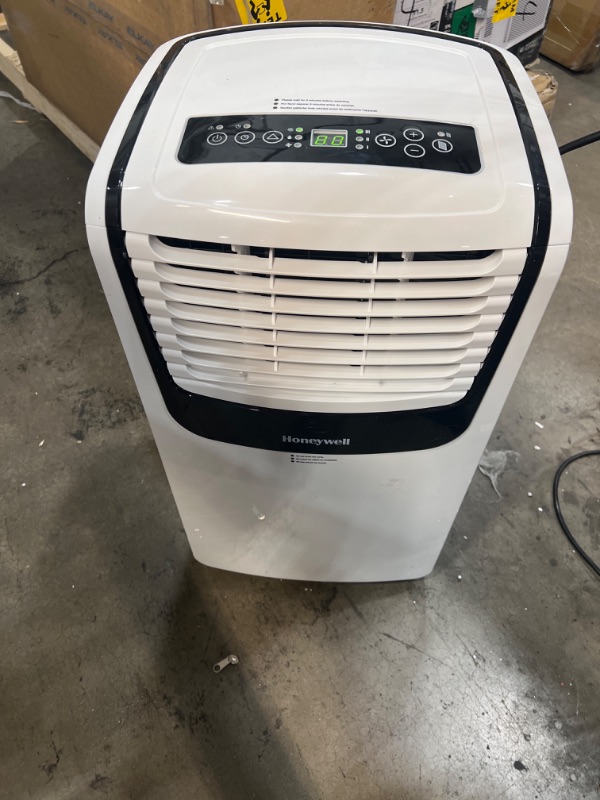 Photo 2 of Honeywell White/Black MO08CESWK6 9,100 (ASHRAE)/6,100 BTU (SACC) Portable Air Conditioner, 400 Sq. Ft
