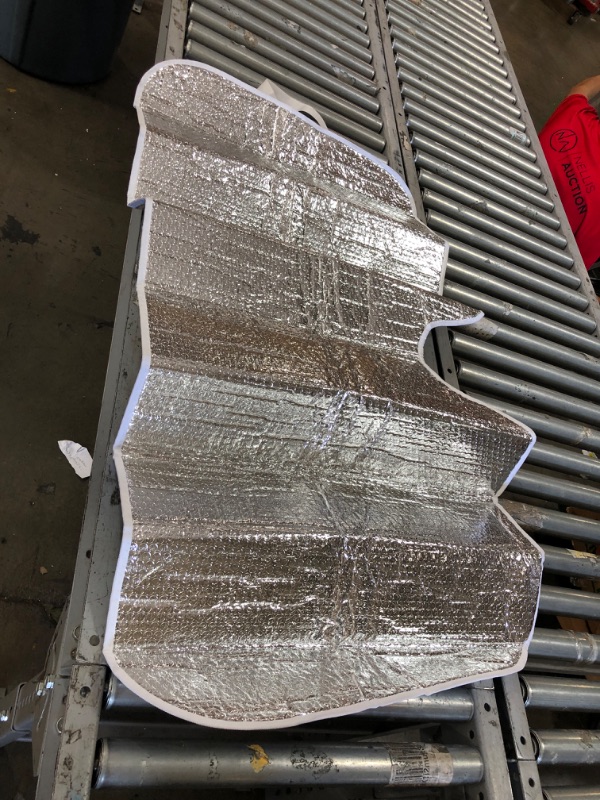 Photo 1 of 36" Sun Shade for car