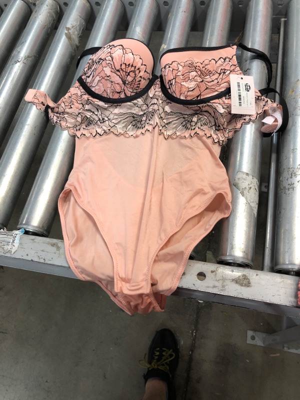 Photo 1 of Women's Push-up Bodysuit - Auden™
Size: XS
