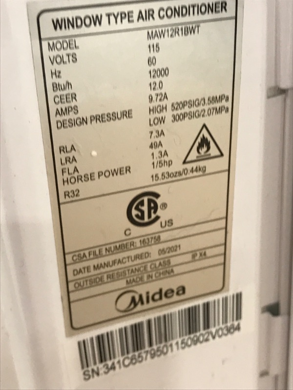 Photo 2 of (DOES NOT FUNCTION)Midea MAW12R1BWT 12,000 BTU 115V Window AC W/Remote
**DOES NOT BLOW OUT AIR GOOD, MAKES NOISE WHEN POWERED ON**
