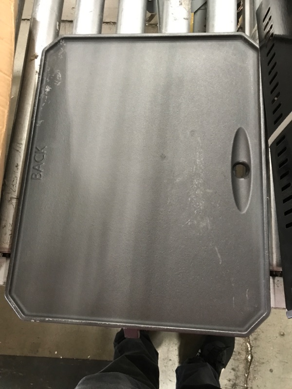 Photo 11 of (DAMAGED)Cuisinart 3-in-1 Pizza Oven, Griddle & Grill, Grey
**DENTS**
