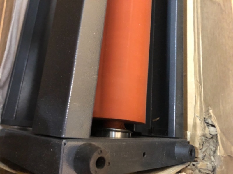 Photo 1 of VEVOR 51 Inch Cold Laminator Machine 10mm Manual Vinyl Photo Film Cold laminator Hand Crank Pressure Cold Roll laminator(51Inch)
